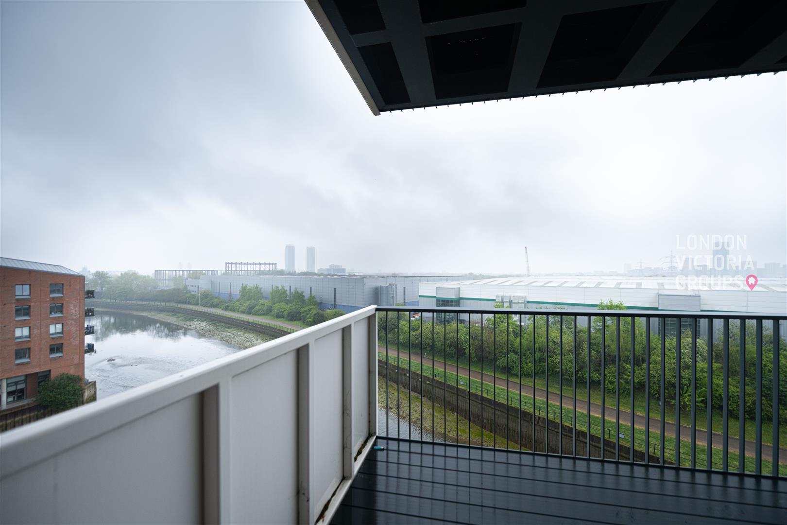 Skyline Apartments, 11 Makers Yard, London